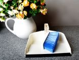 dustpan w/ brush